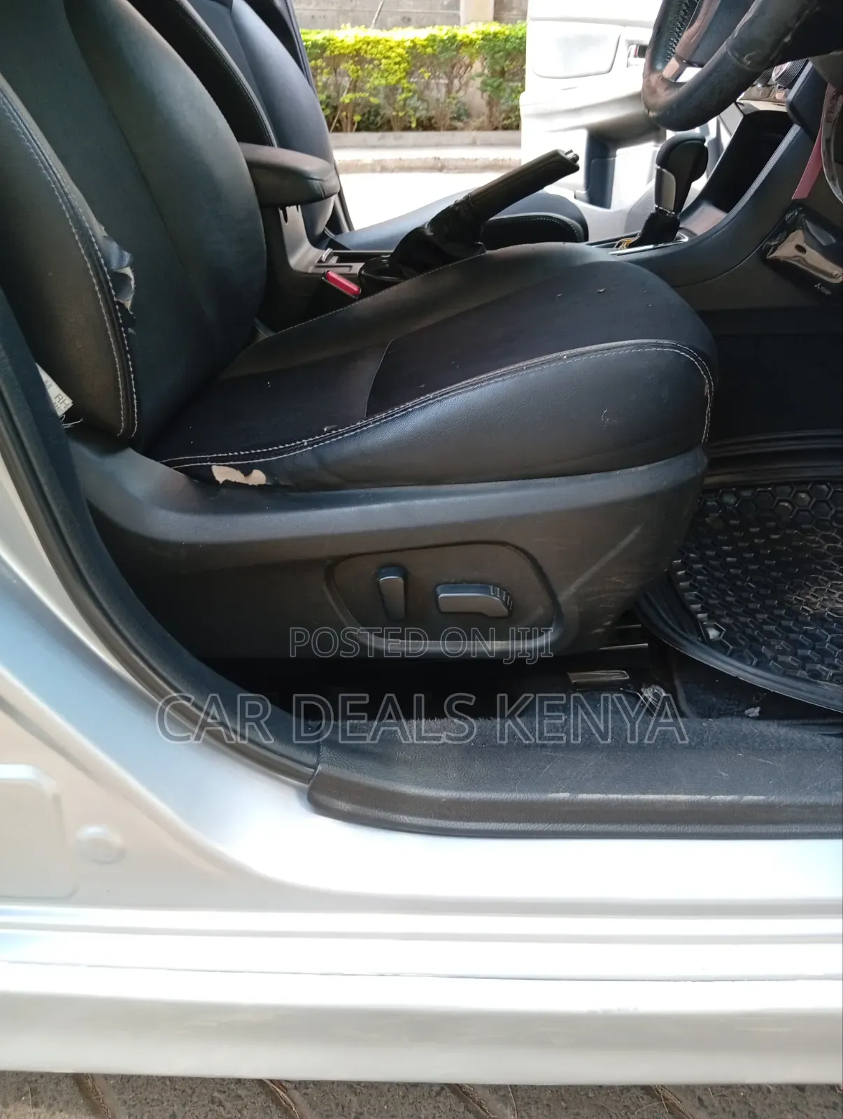 Subaru 1600 2015 Silver