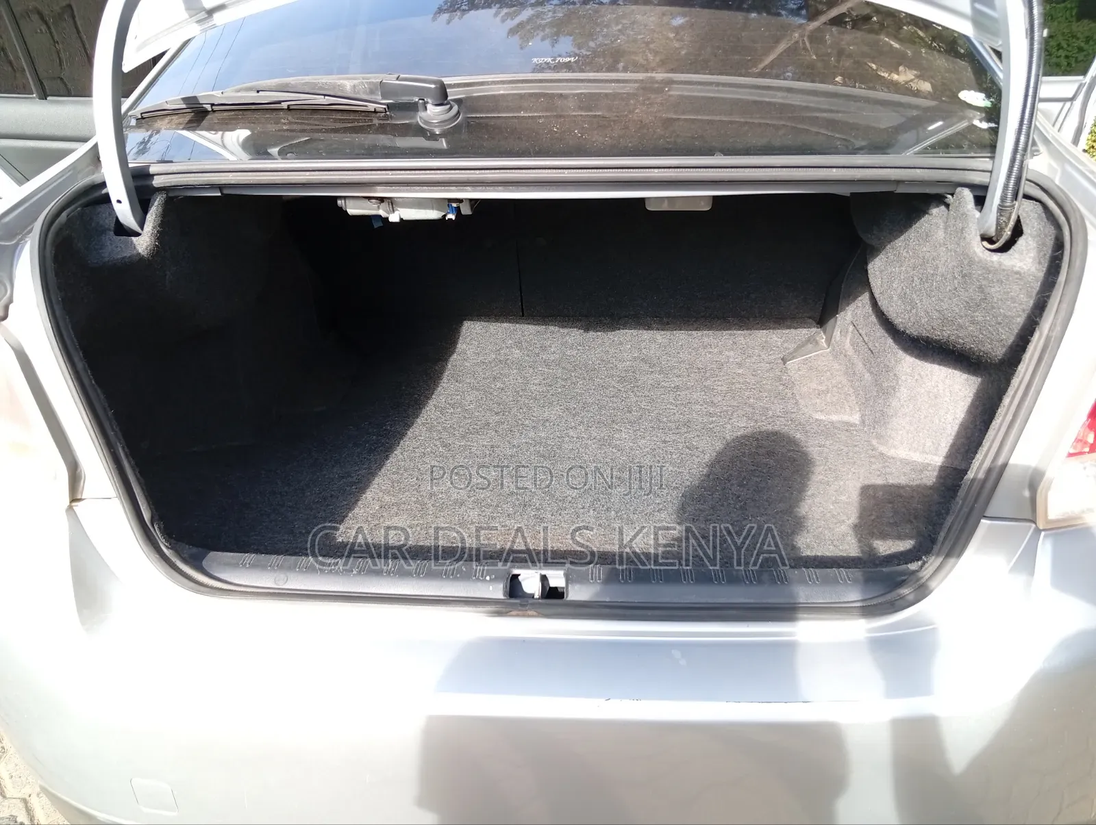 Subaru 1600 2015 Silver