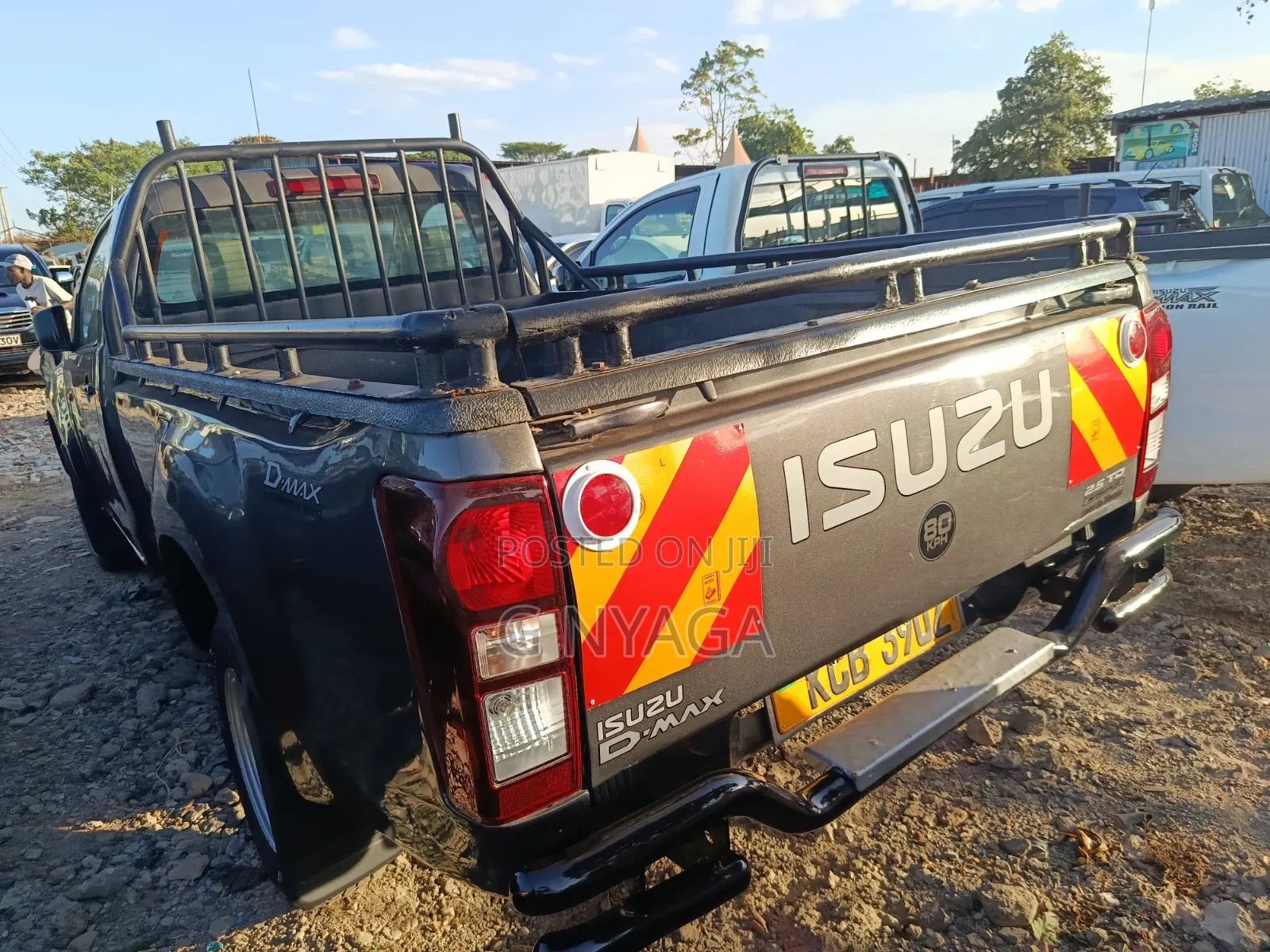 Isuzu D-MAX 2015 Gray