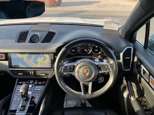 Porsche Cayenne 2020 White
