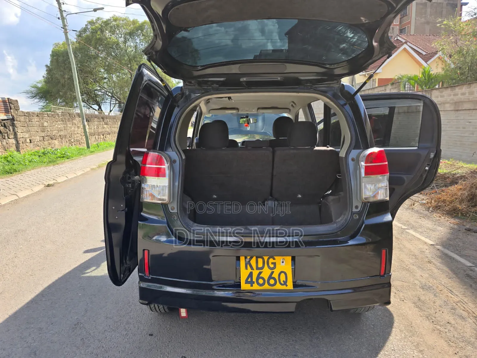 Toyota Spade 2015 Black