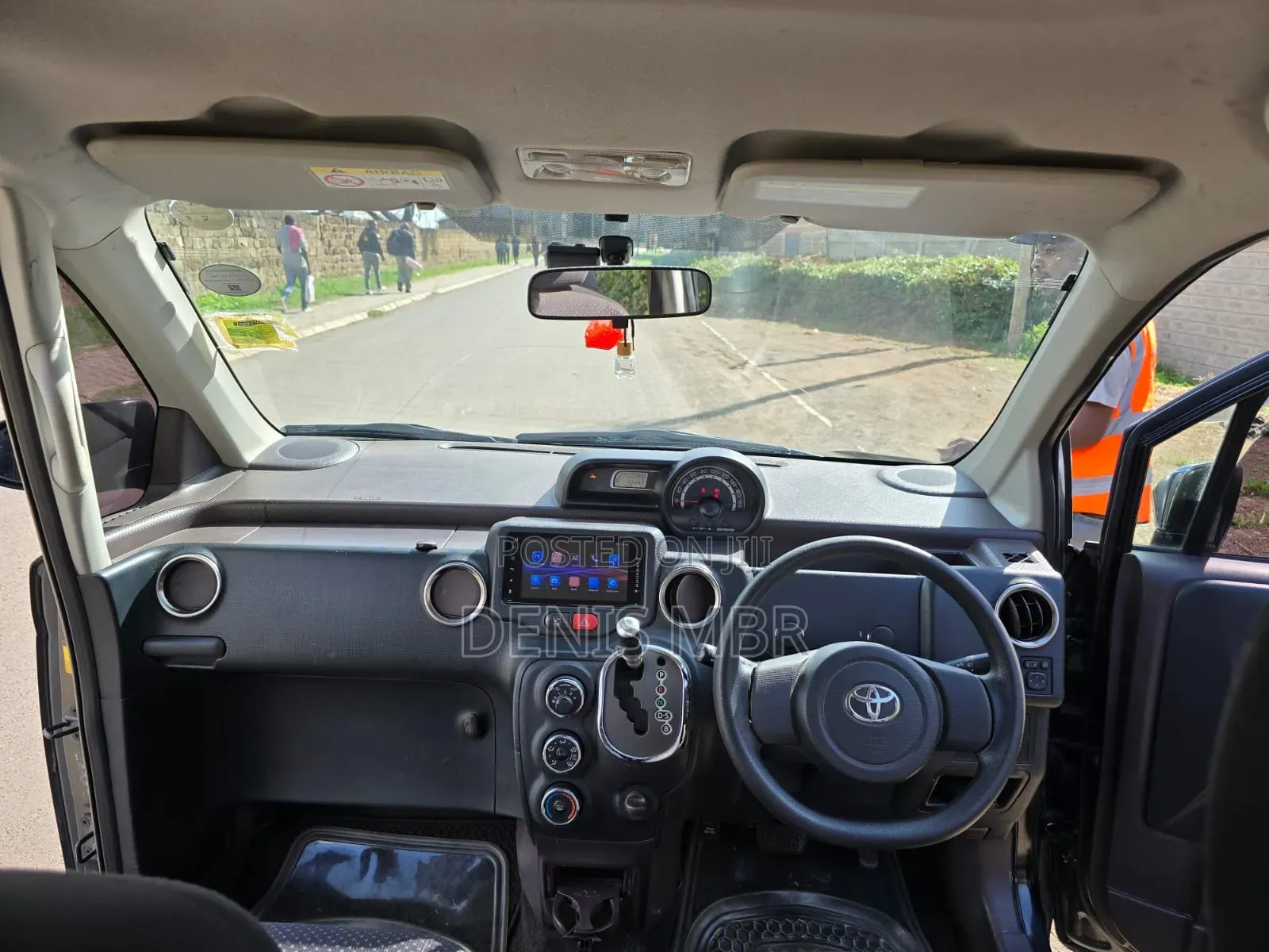 Toyota Spade 2015 Black