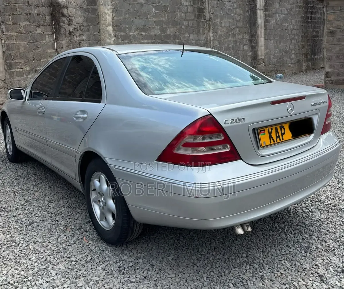 Mercedes-Benz C200 2003 Silver