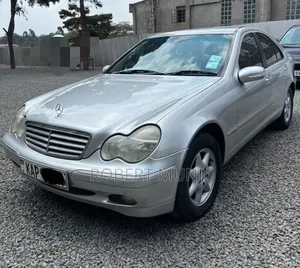 Mercedes-Benz C200 2003 Silver