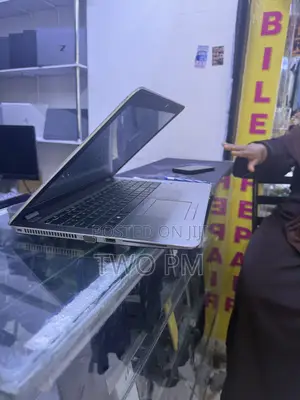Laptop HP EliteBook 850 8GB Intel Core i7 SSD 256GB