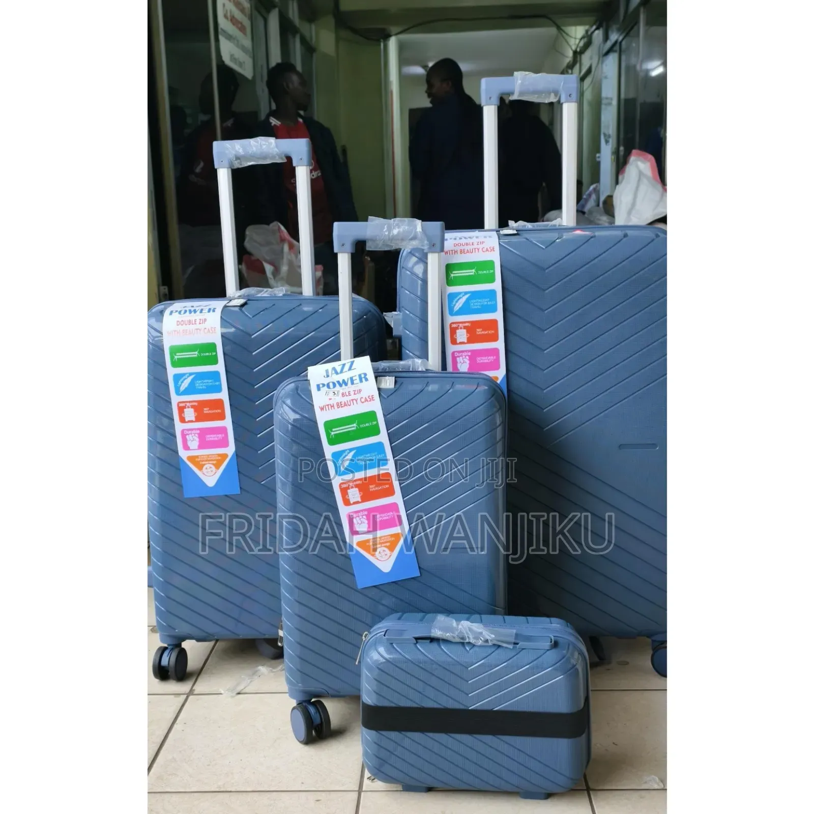 4 in 1 Luxurious Unbreakable Suitcase