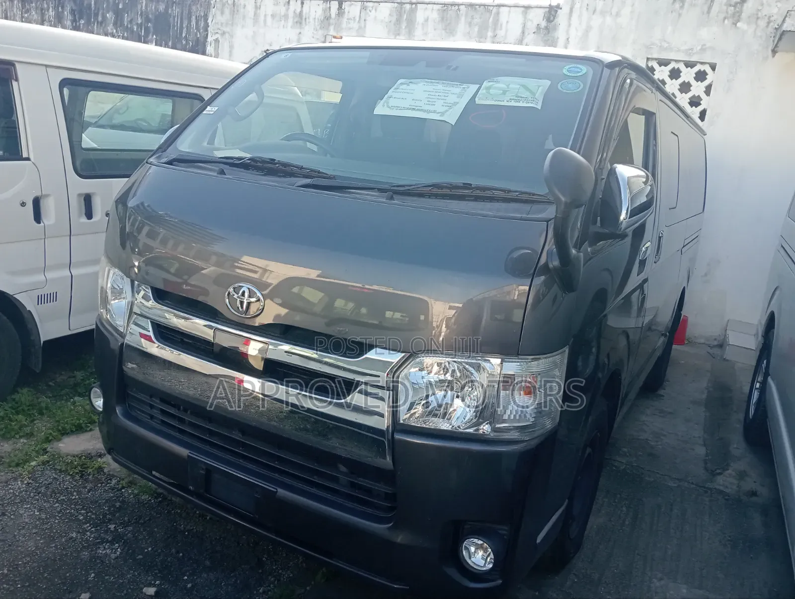 Toyota HiAce 2019 Black
