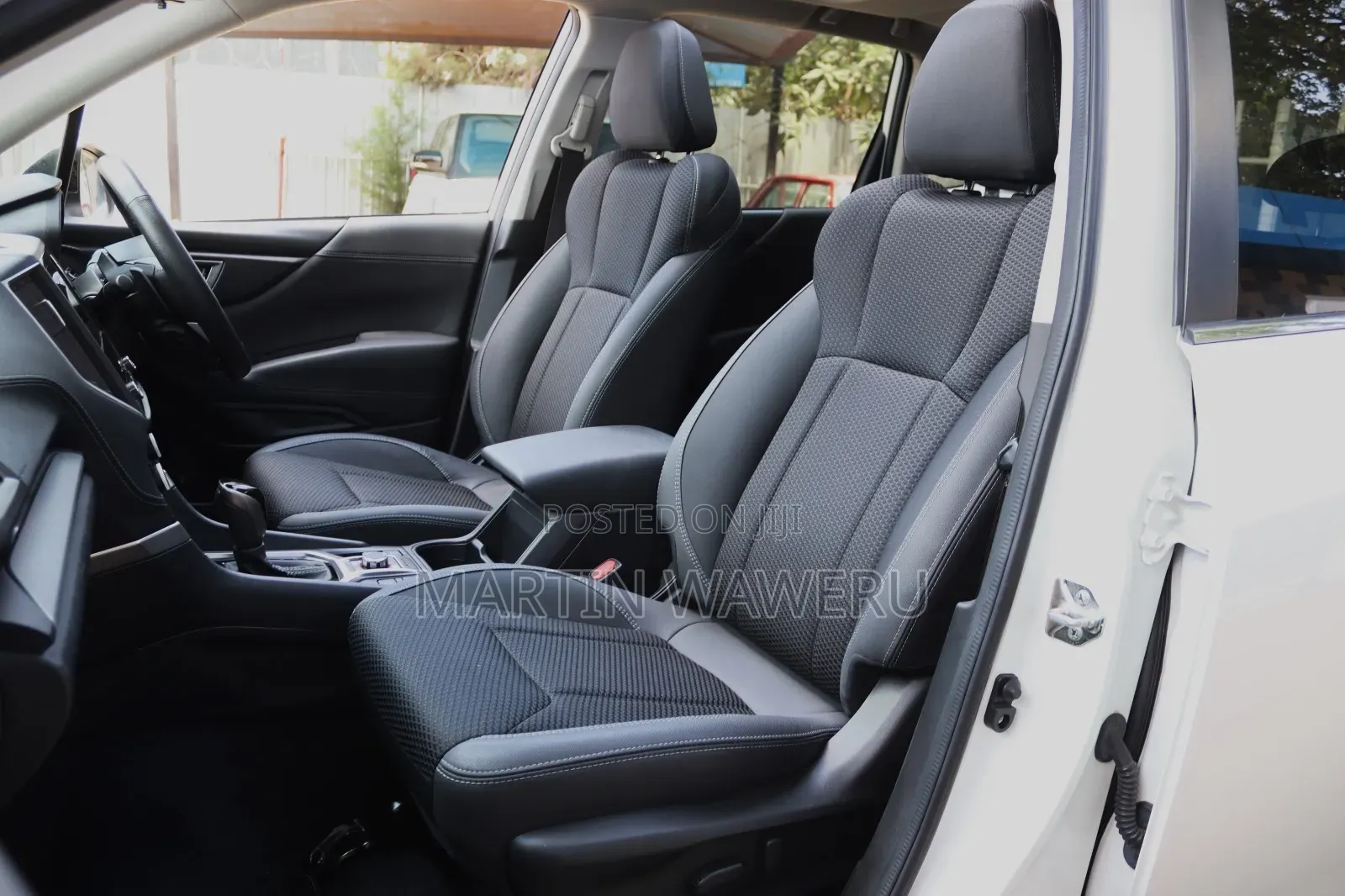 Subaru Forester Premium AWD 2019 Pearl