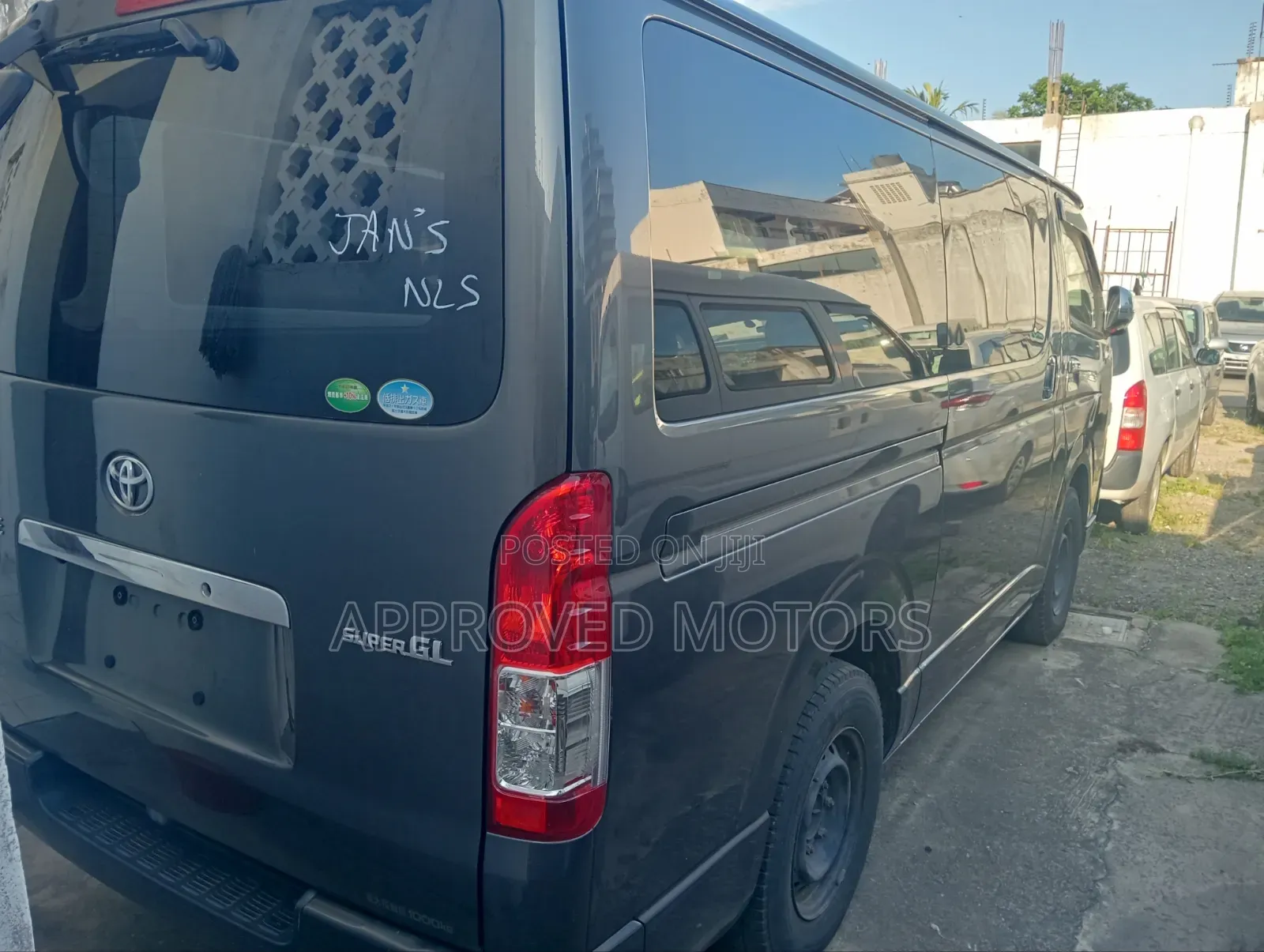 Toyota HiAce 2019 Black