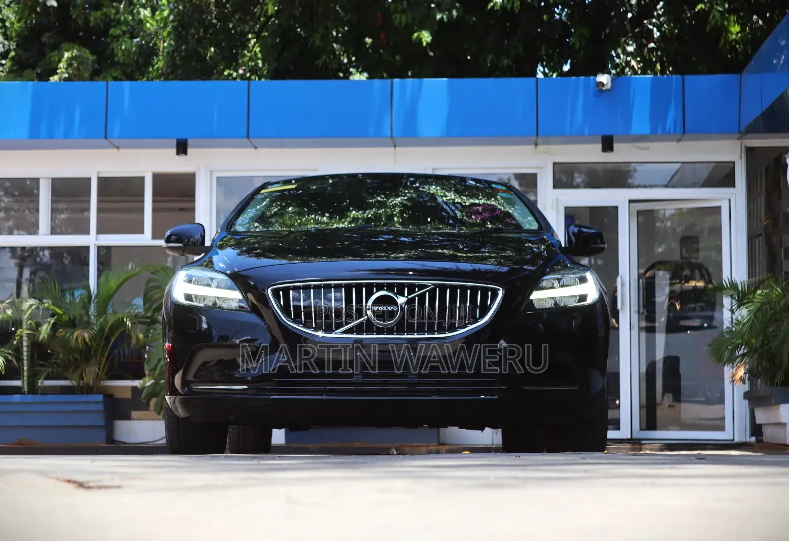 Volvo V40 2019 Black