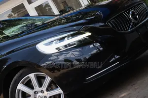 Volvo V40 2019 Black