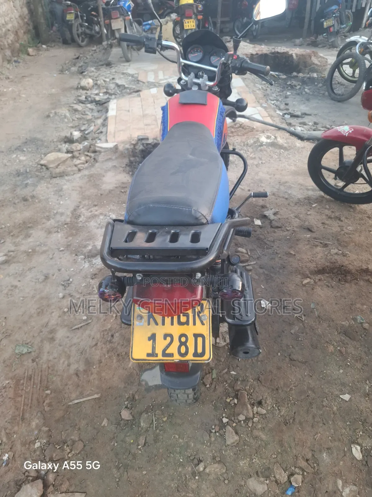 Bajaj Boxer 150 UG 2025 Blue