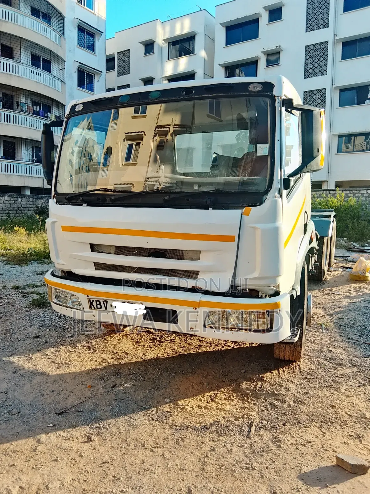Trailer Head Ready for Use