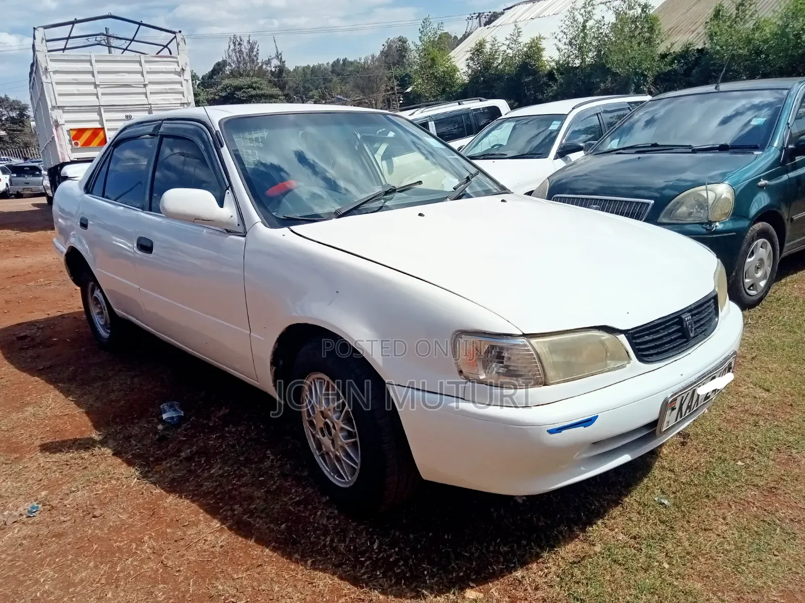 Toyota Corolla 1997 White