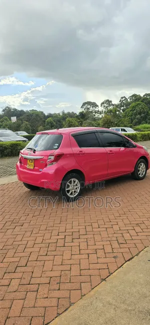 Toyota Vitz 1.3 FWD 3dr 2016 Pink