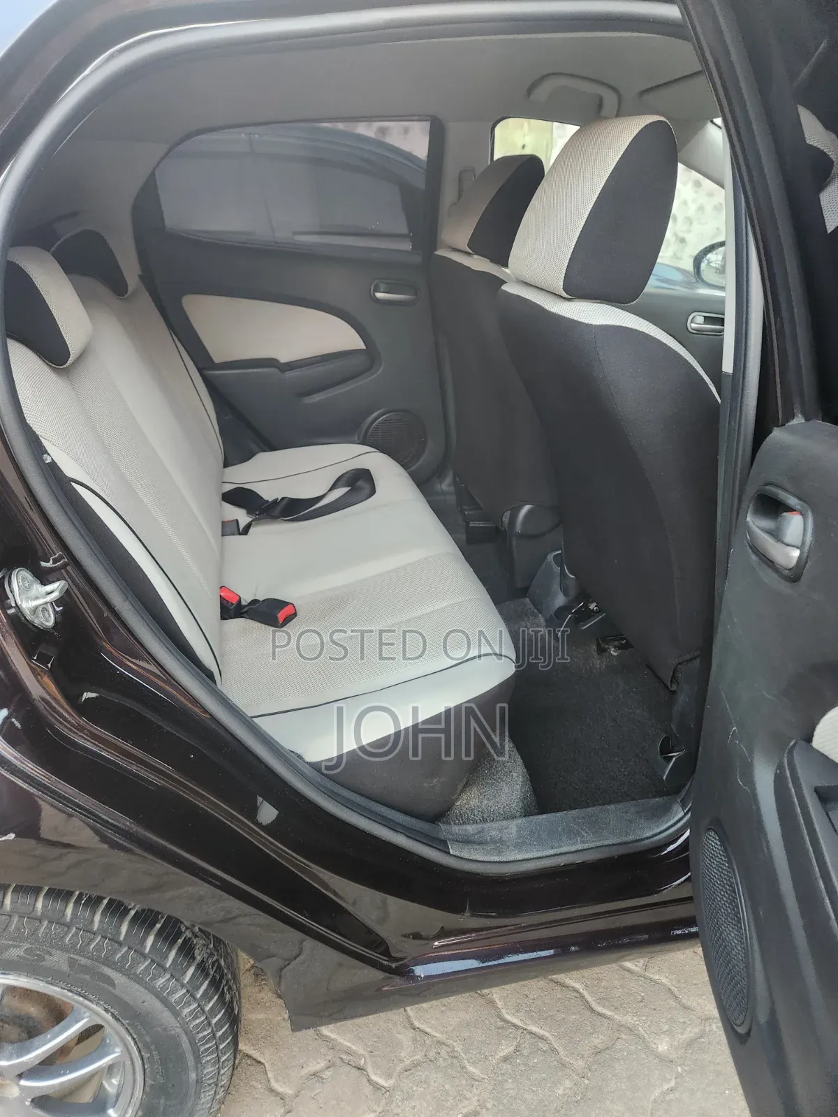Mazda Demio 2009 Maroon
