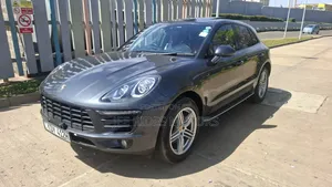 Porsche Macan Sport Edition 2018 Gray