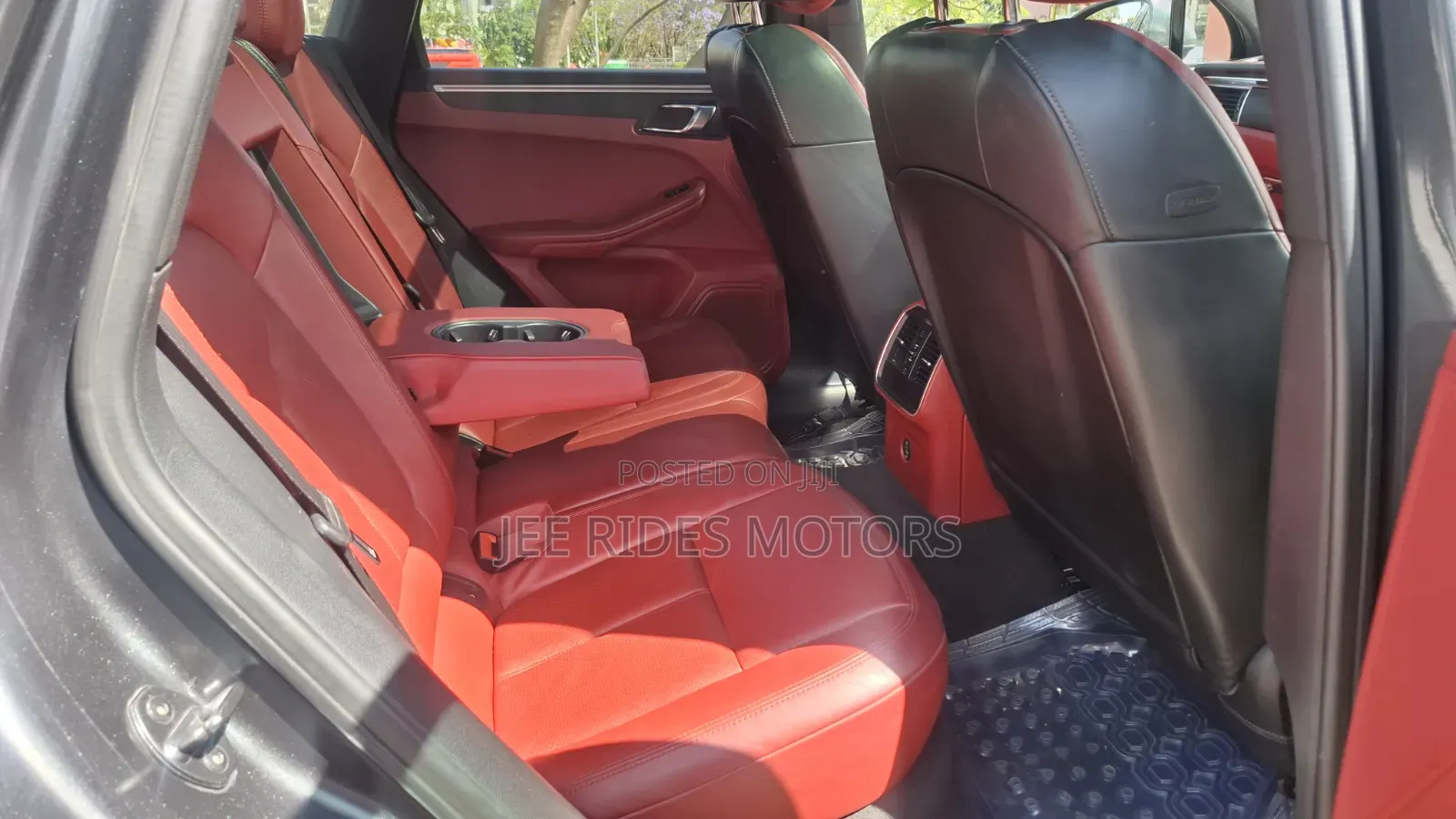 Porsche Macan Sport Edition 2018 Gray