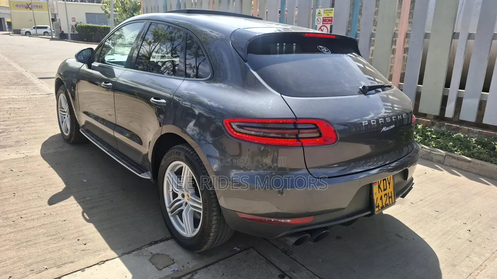 Porsche Macan Sport Edition 2018 Gray
