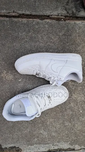 Airforce 1 Clean White Size 11