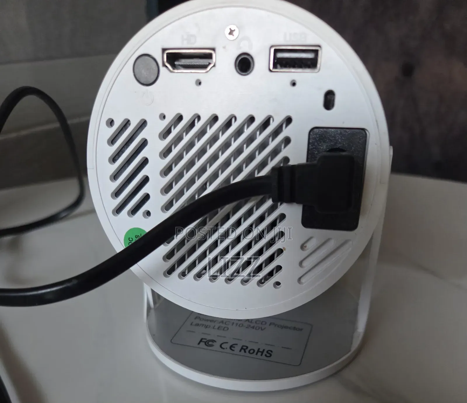 HY300 Smart Projector