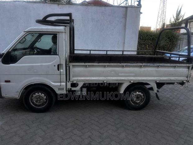 Mazda Bongo 2012 White - main view
