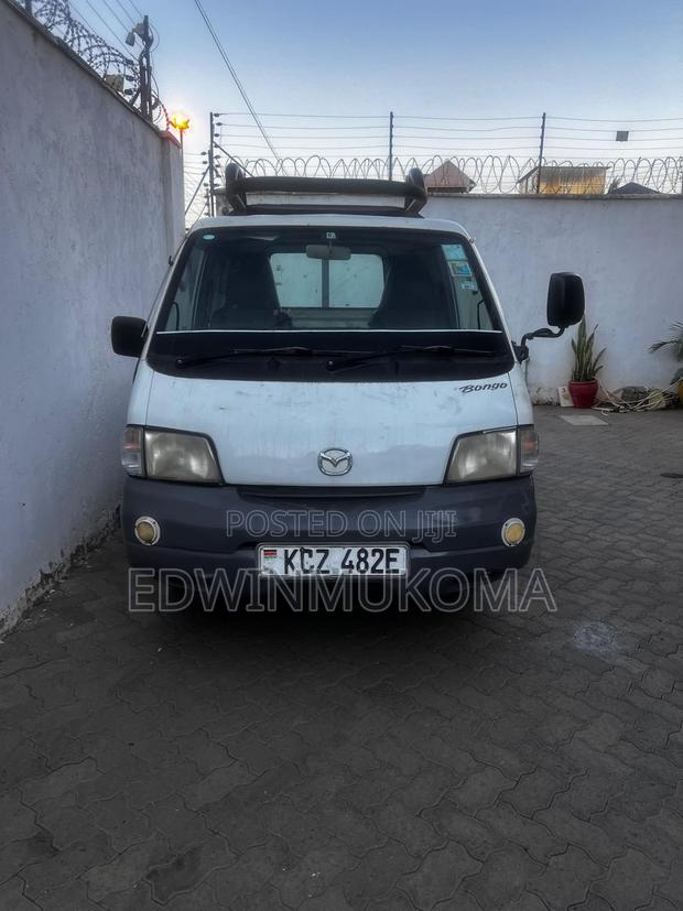 Mazda Bongo 2012 White - thumbnail 6