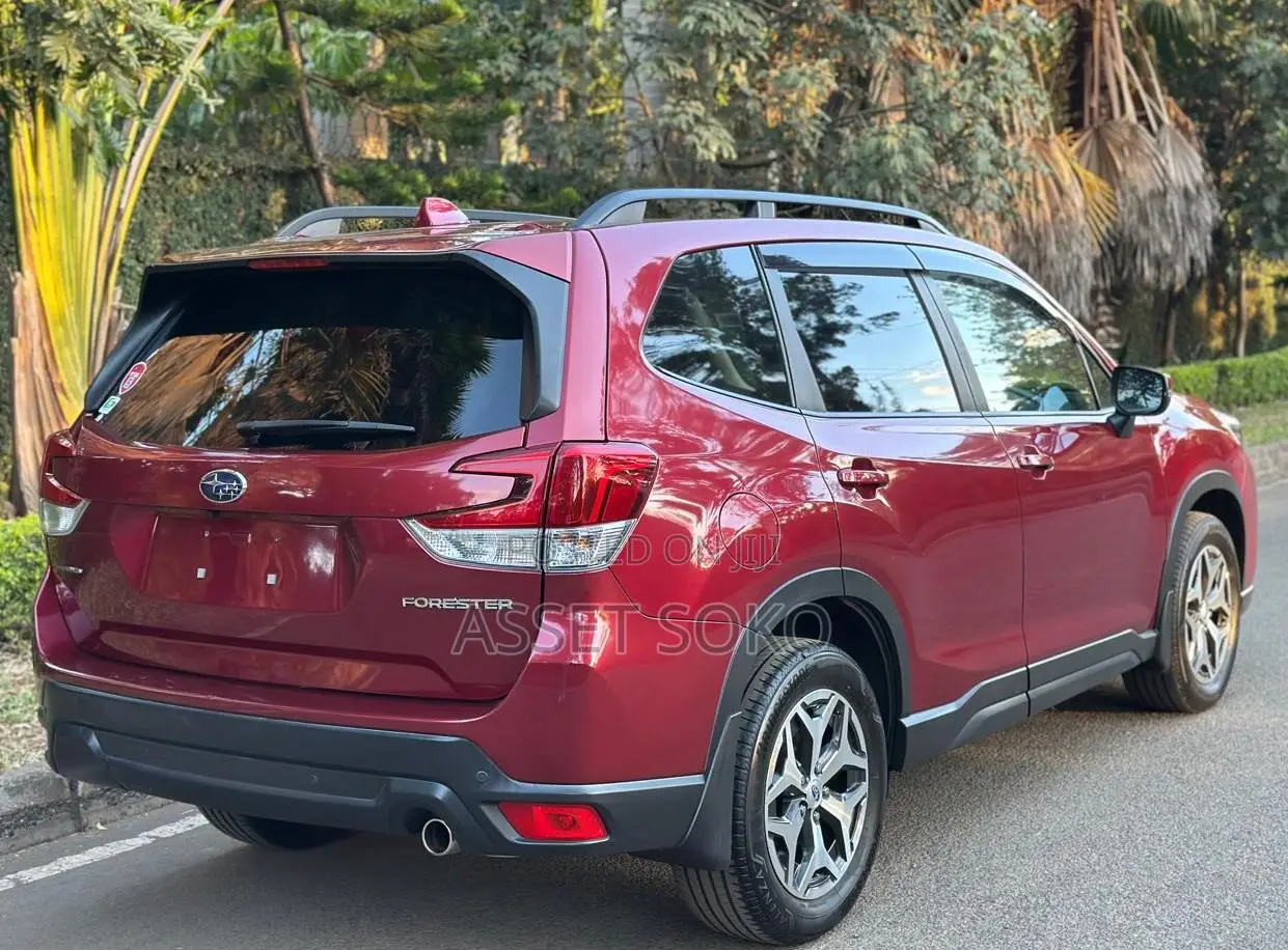 Subaru Forester Base AWD 2019 Maroon