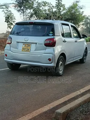 Toyota Passo 2018 Silver