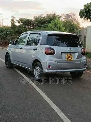Toyota Passo 2018 Silver