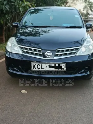 Nissan Tiida 2011 Black