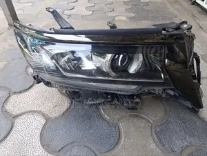 Land Cruiser Prado Fj150 Headlight