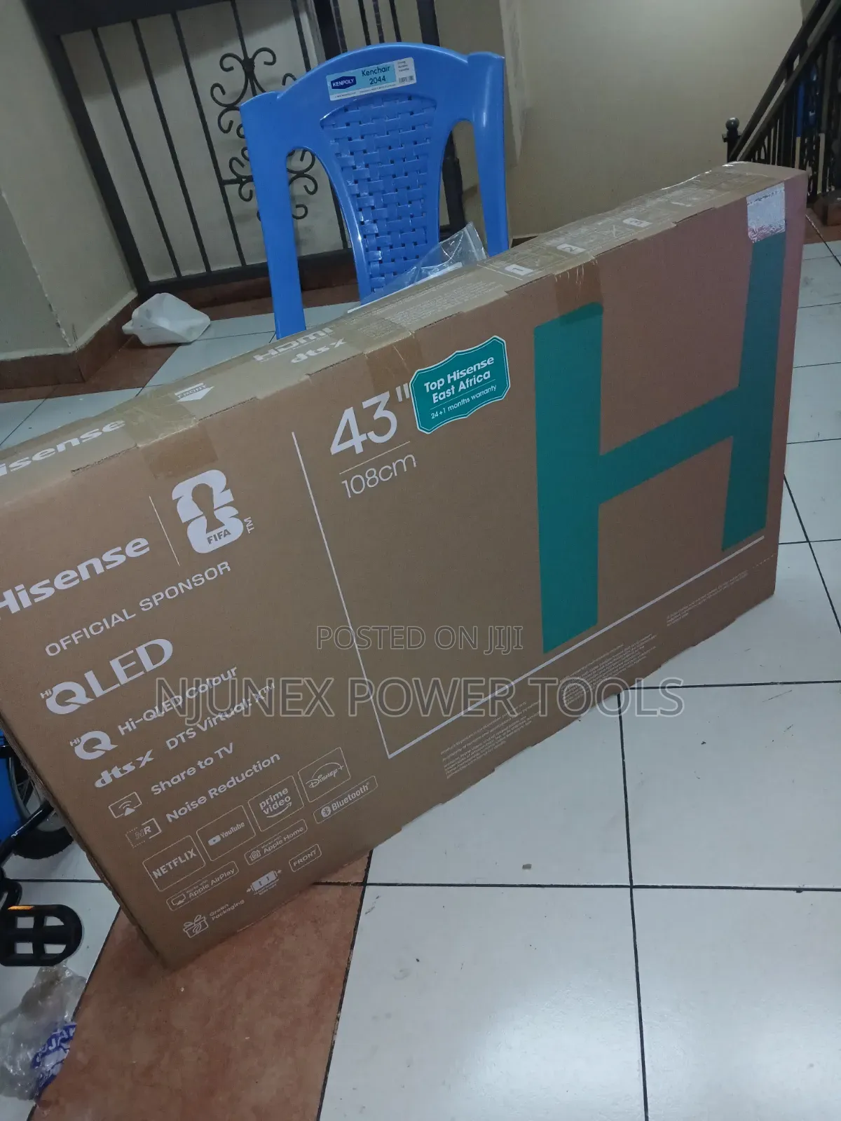 43-Inch Hisense QLED Smart TV (Hisense 43Q5).