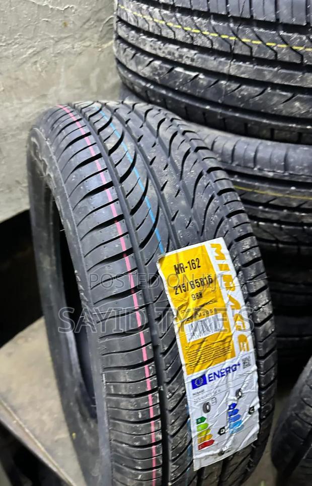215/65r16 Mirage - thumbnail 2