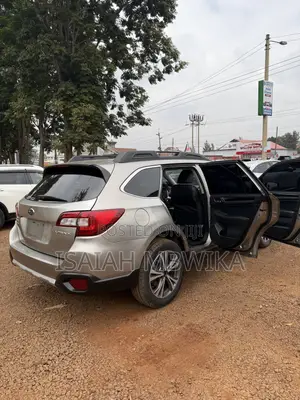 Subaru Outback 2017 Silver