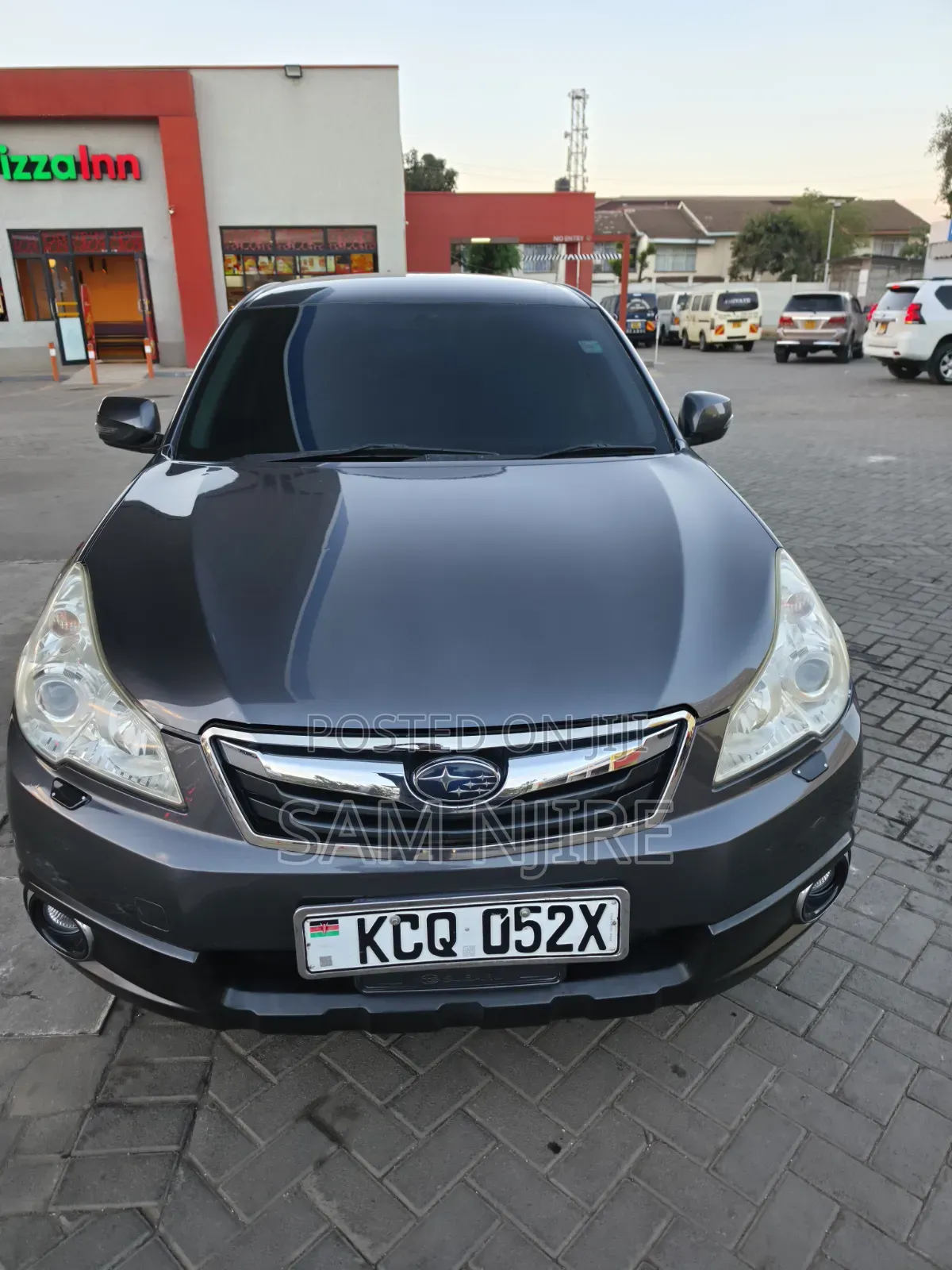 Subaru Outback 2.5i Limited 2011 Black