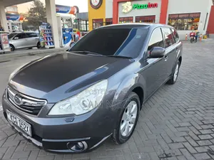 Subaru Outback 2.5i Limited 2011 Black