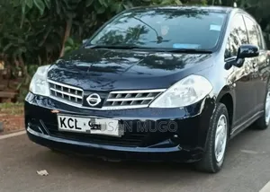 Nissan Tiida 2011 Black