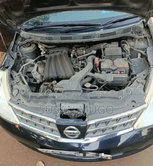 Nissan Tiida 2011 Black