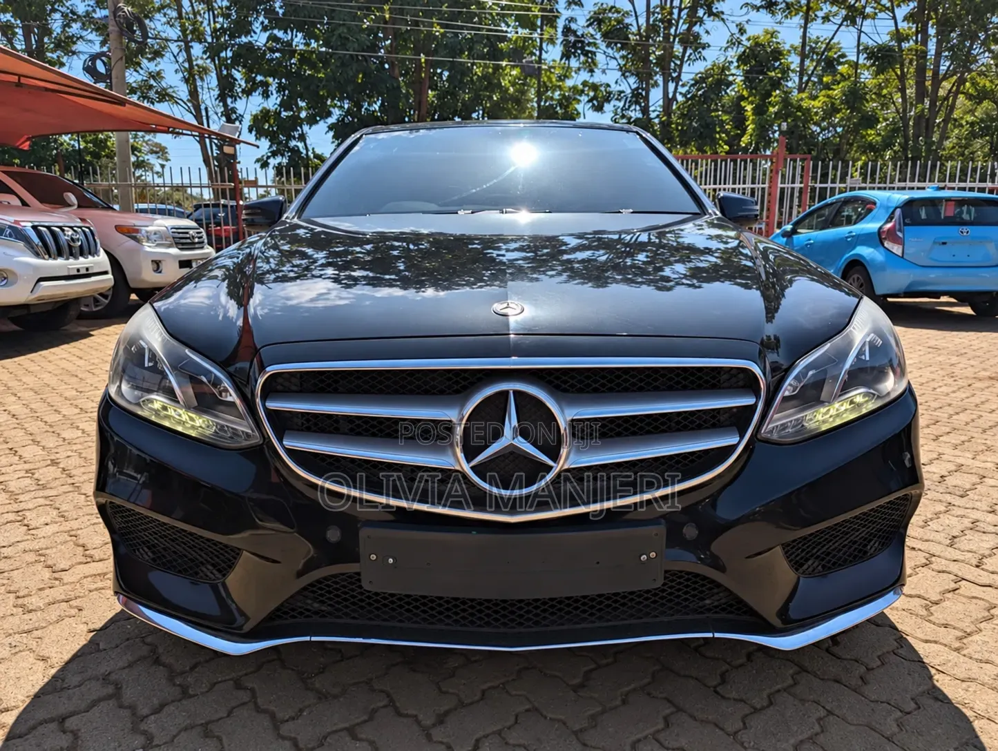 Mercedes-Benz E220 2013 Black