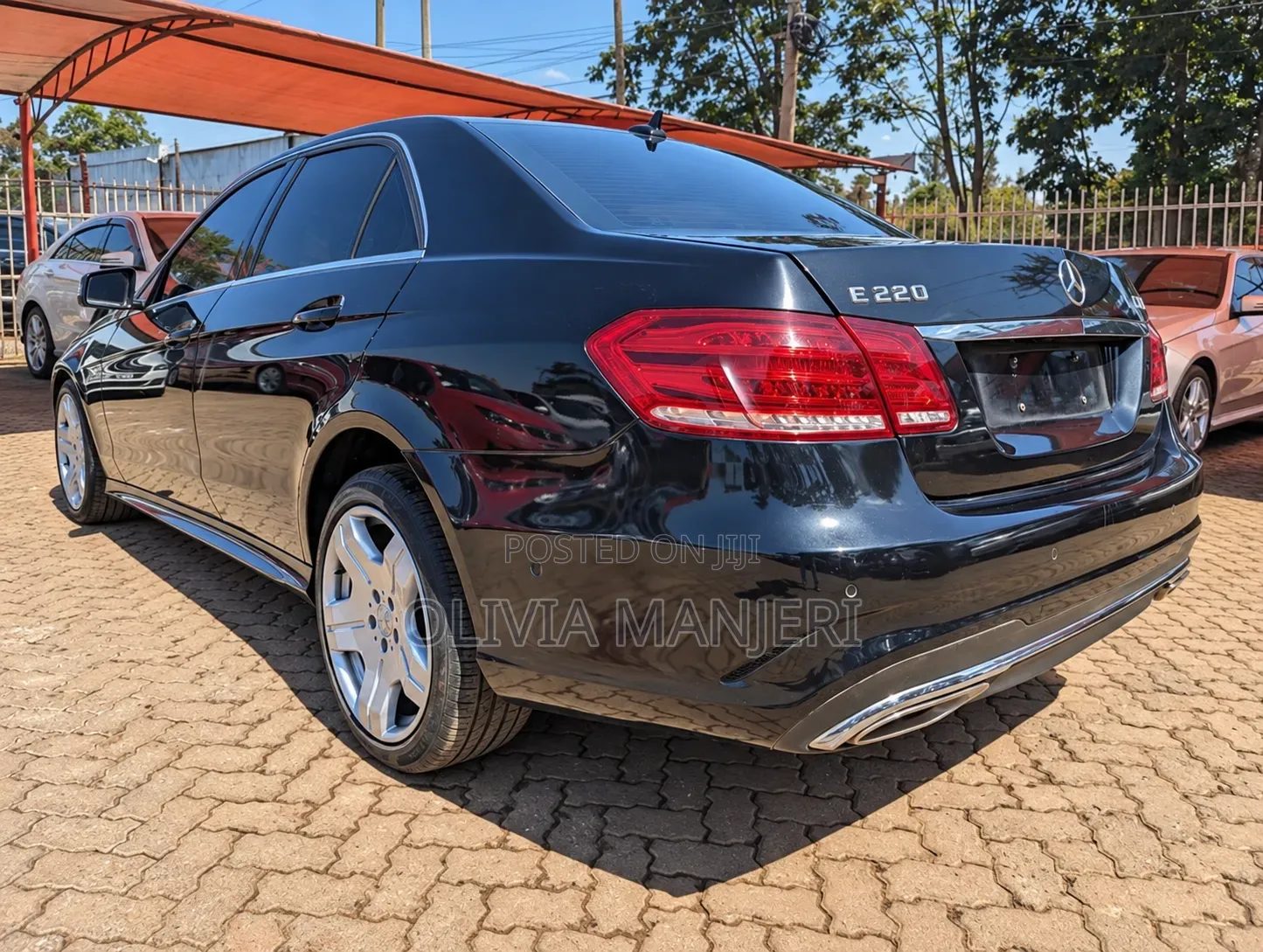 Mercedes-Benz E220 2013 Black