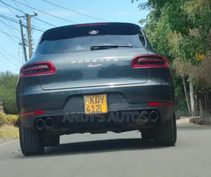 Porsche Macan Sport Edition 2018 Gray