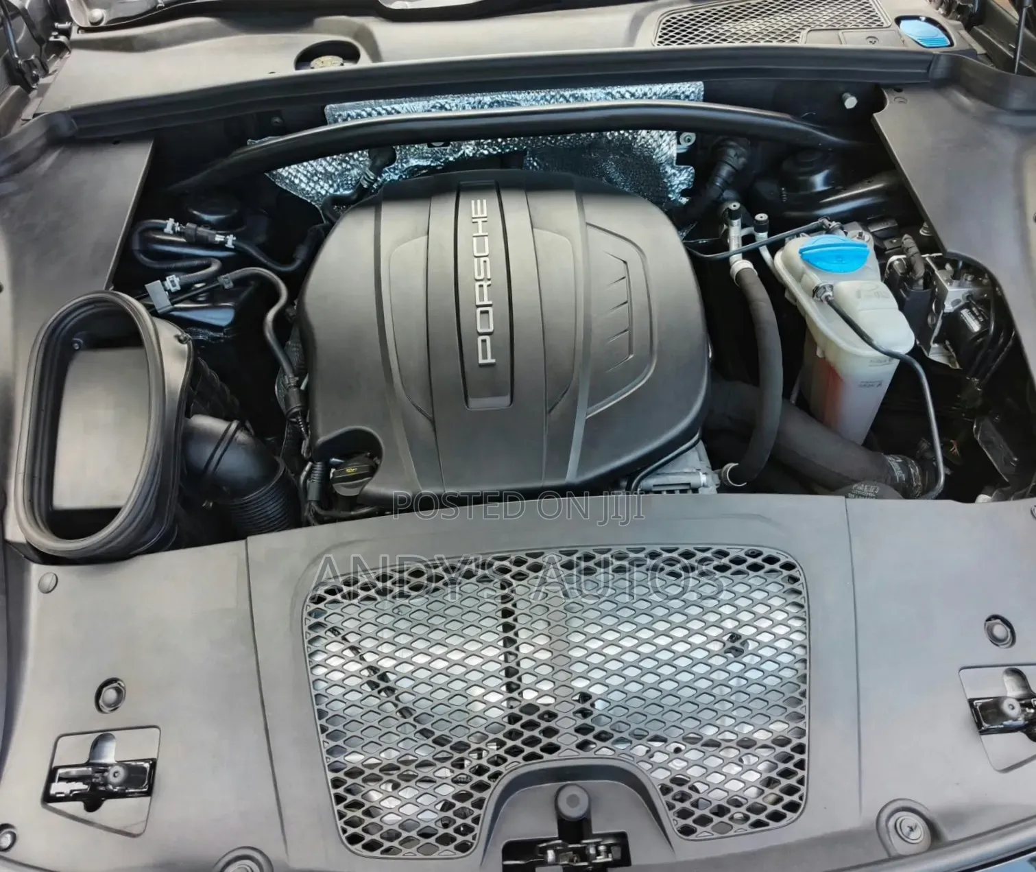 Porsche Macan Sport Edition 2018 Gray