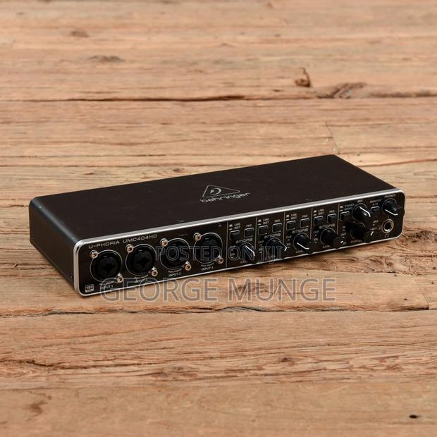 Behringer U-Phoria UMC404HD Audio Interface - main view