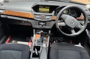 Mercedes-Benz E250 2012 Black
