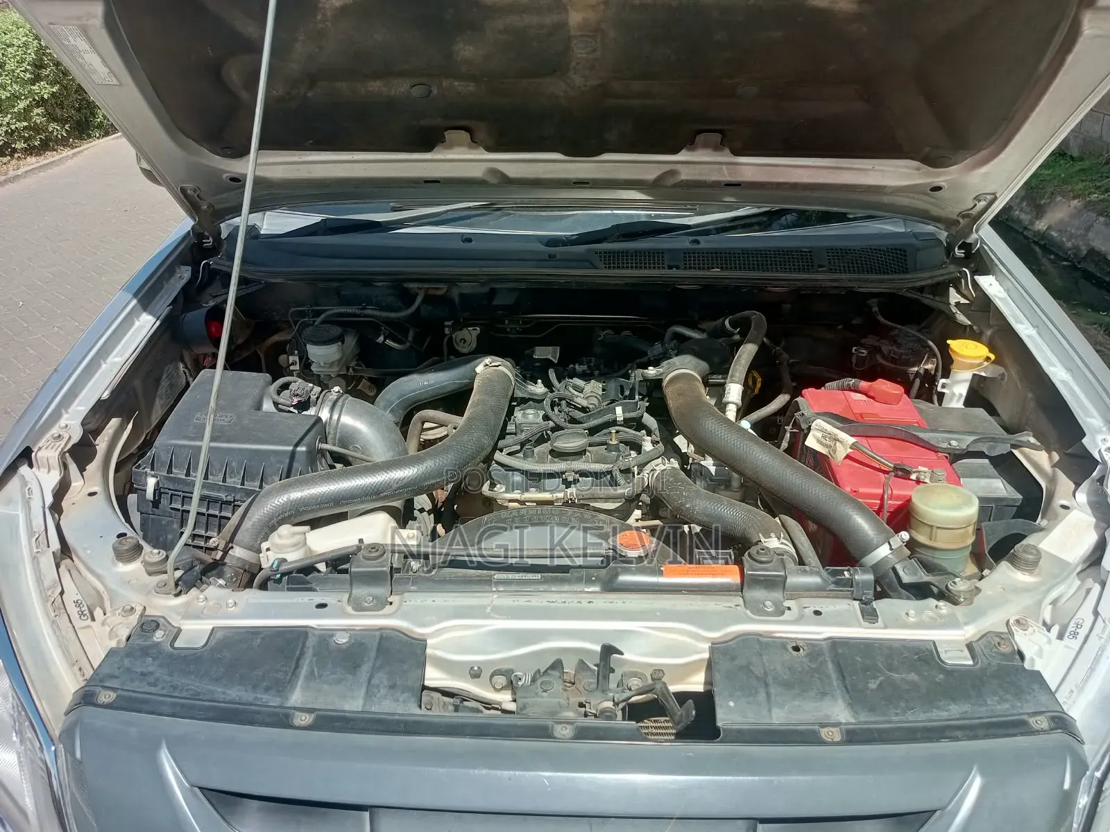 Isuzu D-MAX 2021 Silver