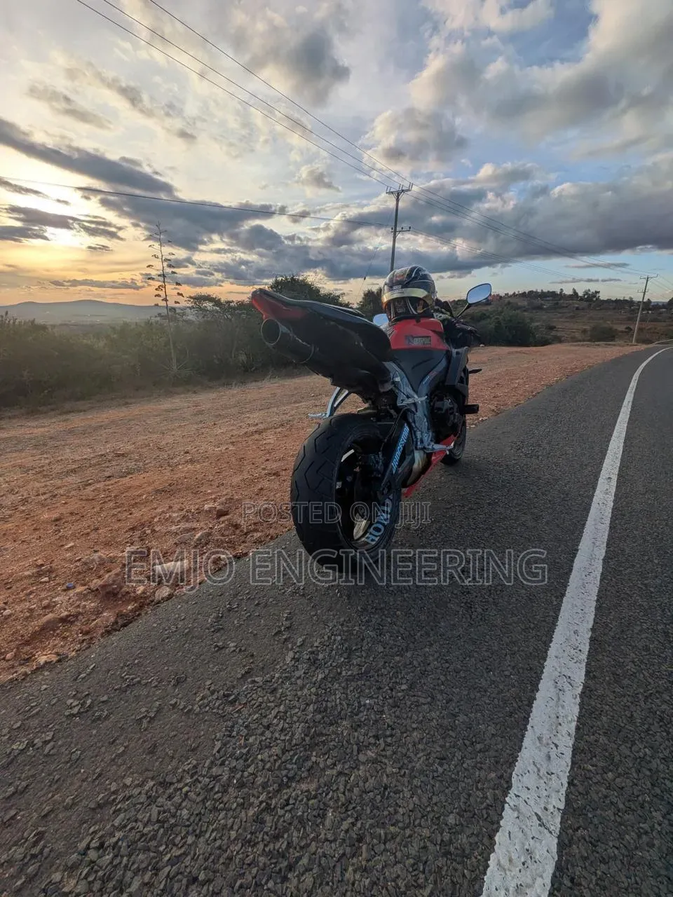 Honda CBR 2012 Red