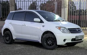Toyota IST 2006 White