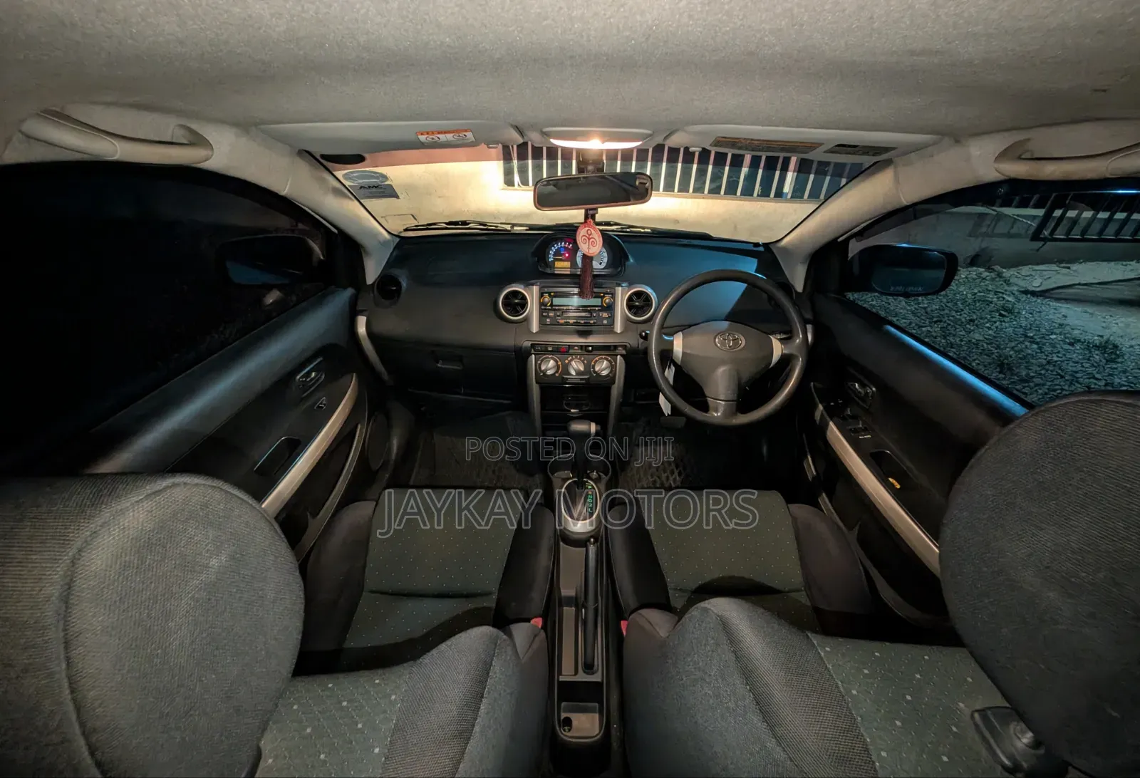 Toyota IST 2006 White