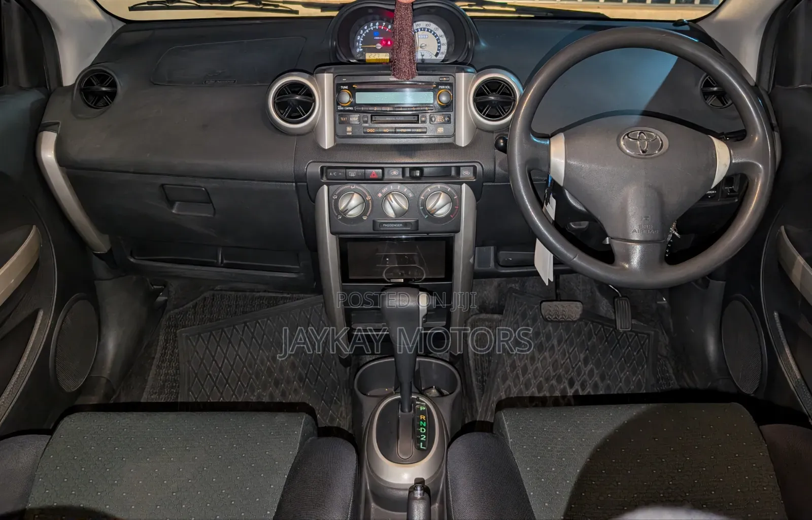 Toyota IST 2006 White